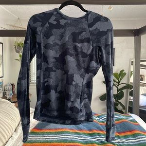 Lululemon it’s rulu run long sleeve